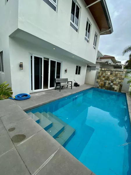 4 Bedroom House with Pool for Rent in Amsic, Angeles City, Pampanga
