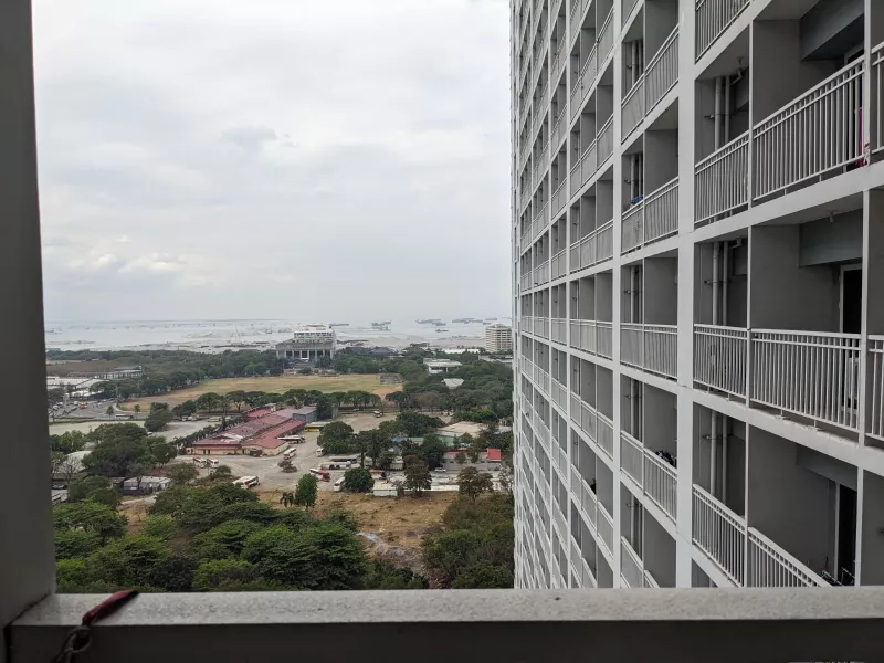 1-Bedroom Condominium in SMDC Breeze Residences