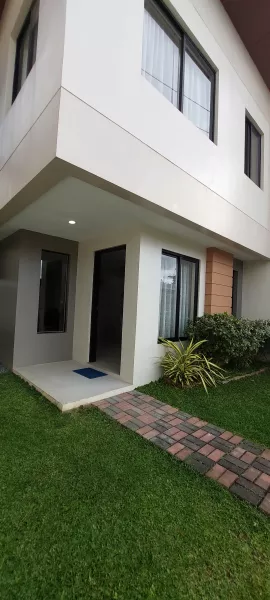 3-Bedroom & 2-Toilet & Bath House & Lot @ Brgy. Calendola, San Pedro, Laguna
