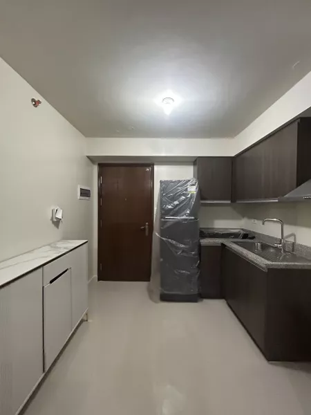 FOR RENT IN SIX SENSES RESIDENCES 2 BEDROOM PASAY