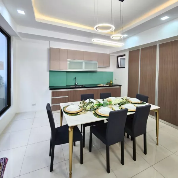 San Juan City Townhouse for Sale!