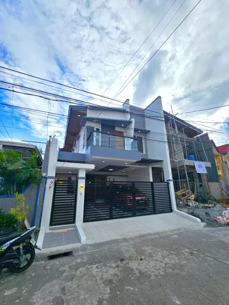Fully Finished 2Storey Duplex House & Lot for Sale in BF Resort Village Las Piña