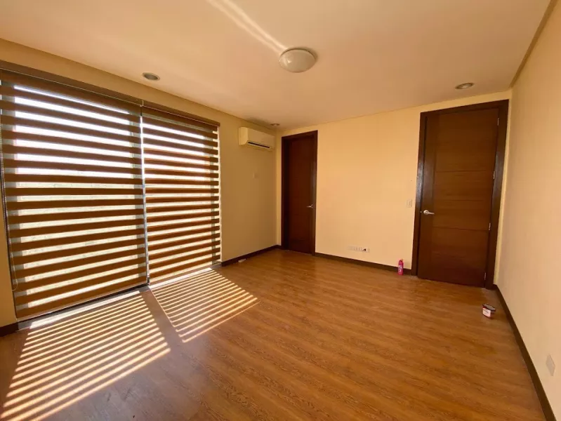 312sqm 4BR Townhouse in Hamilton Place, San Juan City
