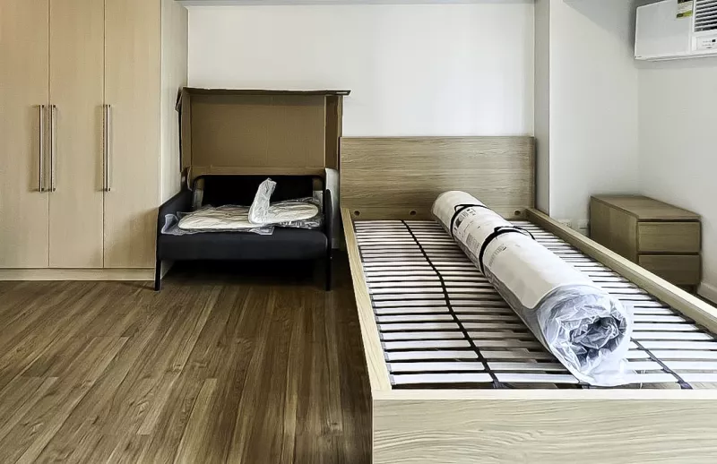 Studio Unit Condo for Rent in Solstice Tower, Makati City