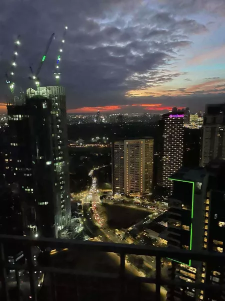 Penthouse in Trion Tower, BGC | 3BR | Golf View & Balconies | PHP 50M