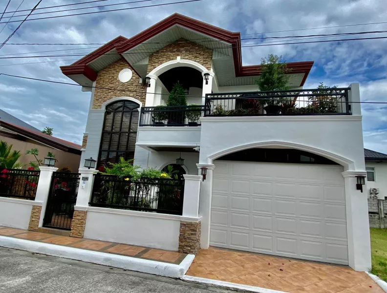 3 Bedroom House For Sale in Angeles City!!