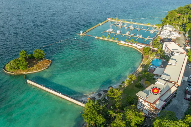 Studio C Condo Unit For Sale in Holiday Oceanview Residences