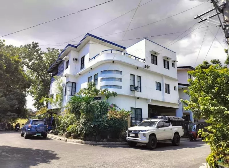 HOUSE & LOT FOR SALE!!! GREENWOODS TAYTAY