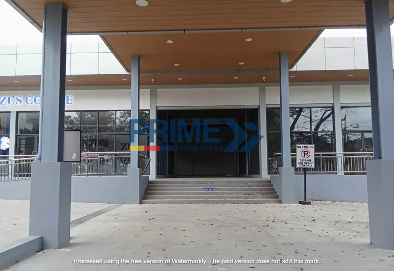 For lease: 2,207 sqm grocery space with ample parking.