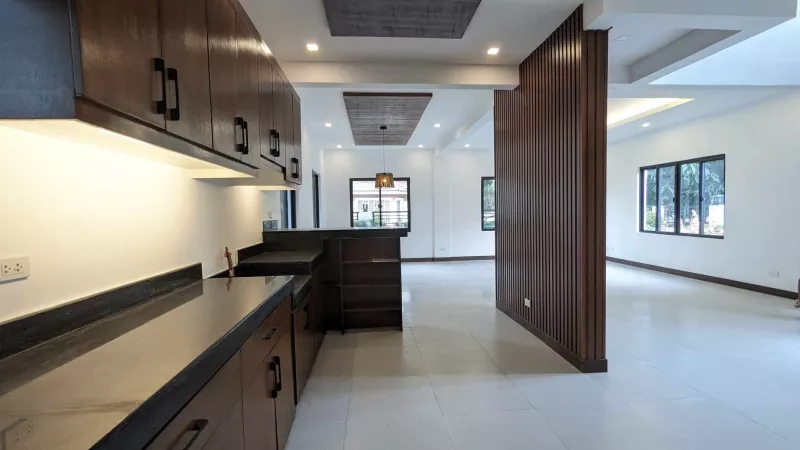 RUSH Single Detached House and Lot in Filinvest East Cainta Rizal with Garden
