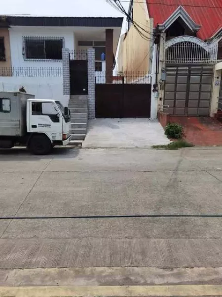 154sqm Warehouse/Office for Rent in Quezon City