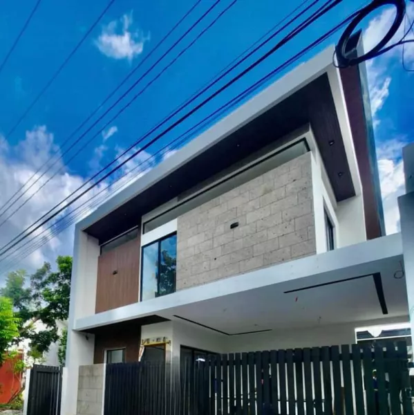 FOR SALE BRAND NEW TWO STOREY HOUSE IN MABALACAT NEAR SNR,CLARK