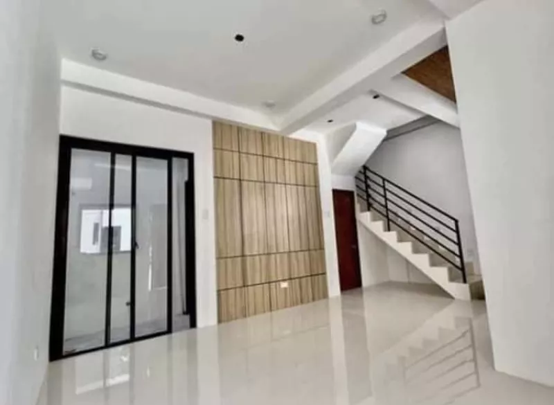 PN54676 Townhouse For Sale Pasong Tamo, QC!