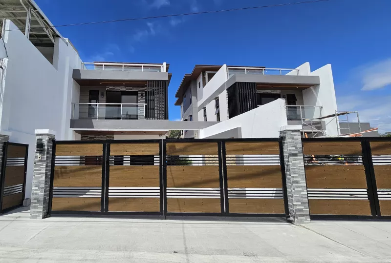 SEMI FURNISHED SINGLE ATTACHED IN BF ALMANZA LAS PIN̈AS CITY